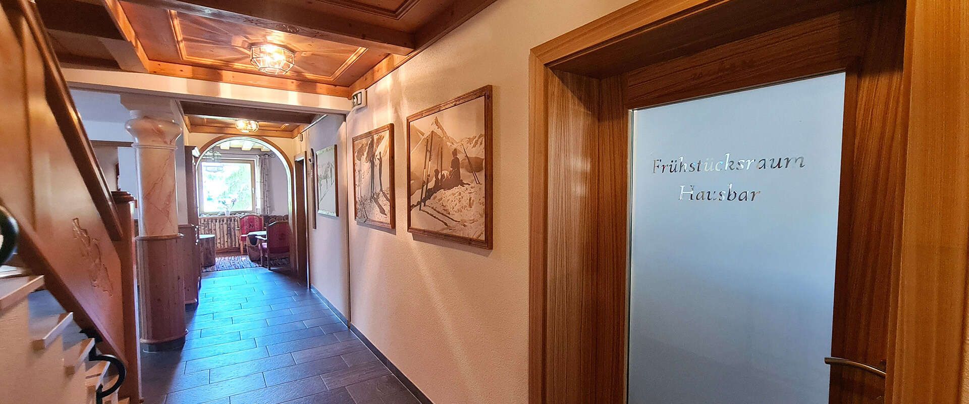 Eingangsbereich im Hotel Garni Sonnenheim