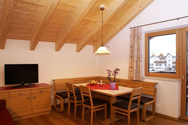 Dining area in apartment 2 in Apart Wolf in Fiss