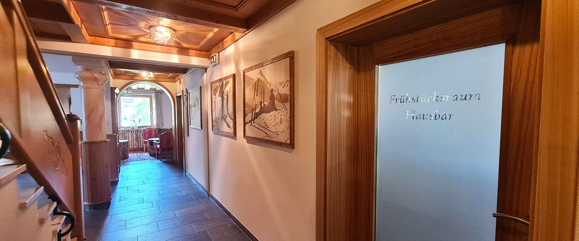Eingangsbereich im Hotel Garni Sonnenheim